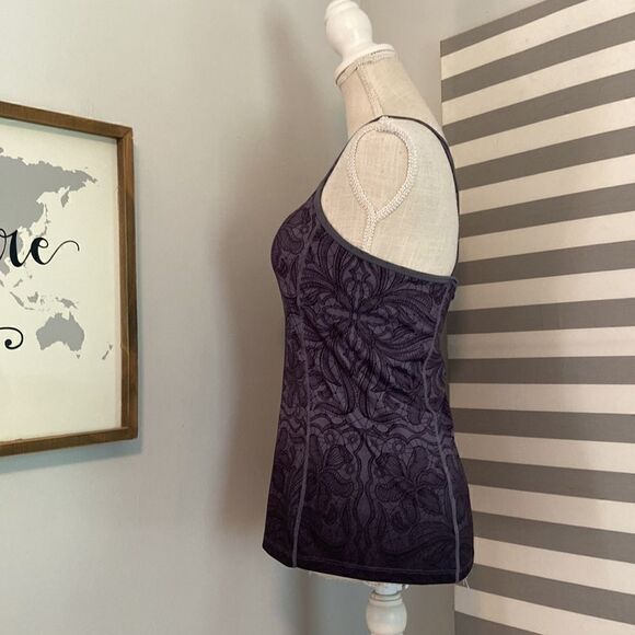 Athleta Gray & Black Medallion Print Harmonious Tank Top with Shelf Bra Sz S - Picture 4 of 9